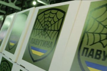 5 батальйон 117 бригади ТрО отримав від Володимира Кличка та волонтерів велику партію дронів