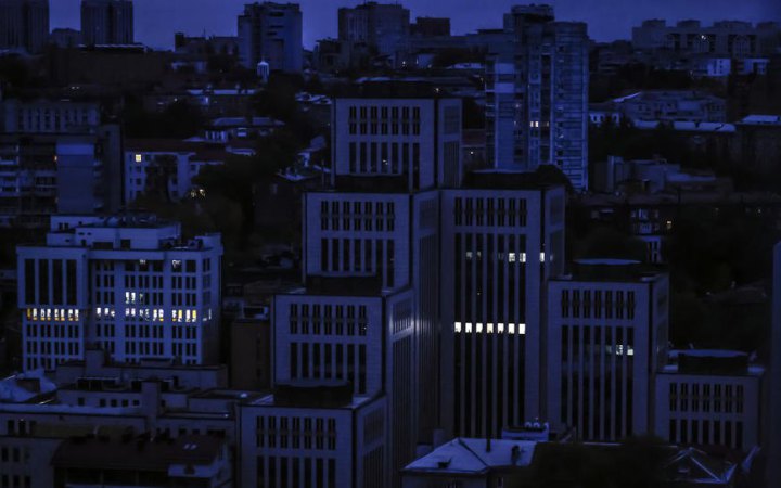 ​У четвер відключатимуть одночасно до чотирьох черг споживачів електроенергії