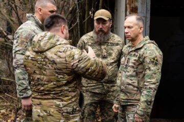 Сирський: Сили оборони виявляють і знищують противника під час спроб пересування і у місцях скупчення