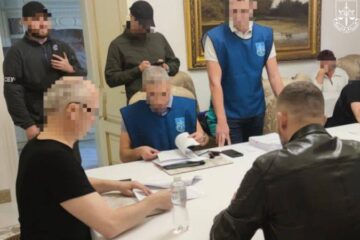 Суд залишив Шуфрича під вартою ще на два місяці