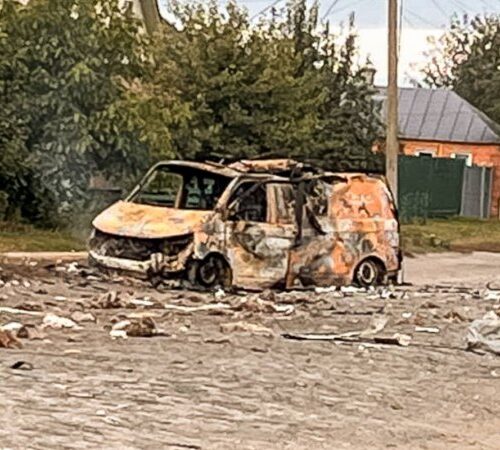 Російські окупанти скинули вибухівку на цивільне авто у Херсонській області