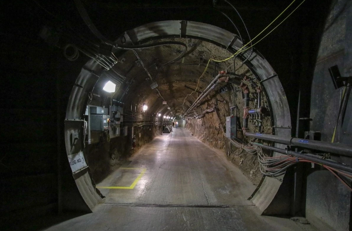Один з тунелів, де відбувалися підземні ядерні випробування в США. Фото: Armscontrol