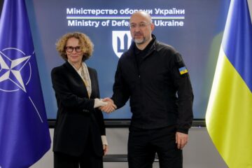Міністр оборони України зустрівся у Києві із заступницею Генерального секретаря НАТО