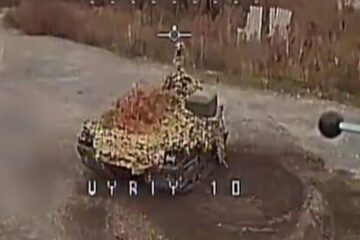 «Бабахнули робота»: наші бійці підірвали ворожий НРК, який перевозив боєприпаси