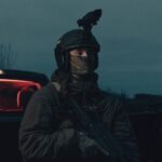 «Весь пух розлітається в прах, такий білий сніжок»: залишки термоковдр росіян вкривають поля поблизу Лимана