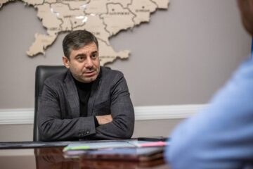 Окупанти відправляють викрадених українських дітей до таборів «перевиховання» в КНДР