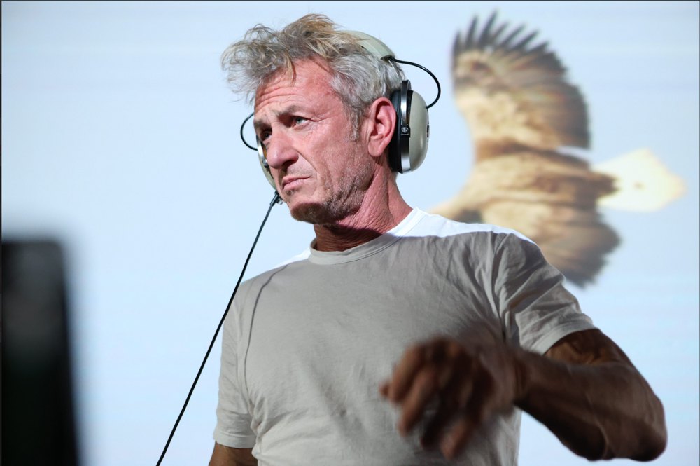 Шон Пенн в історії кіноальманаху «Війна очима тварин» 