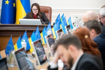 Власники українських варрантів висувають зауваження до угоди щодо боргу, яку пропонує уряд України