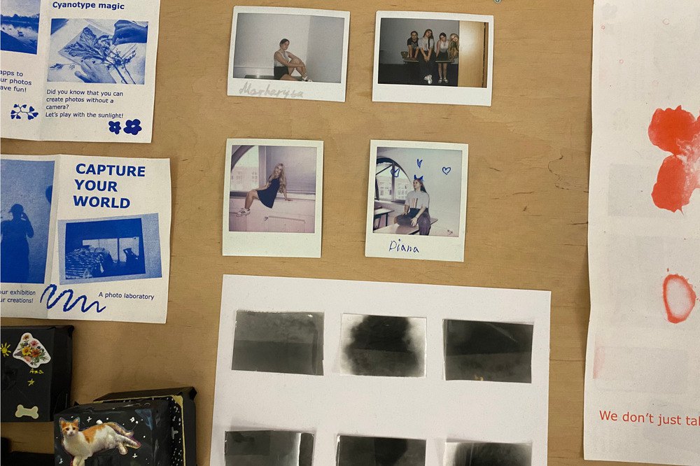 роботи учасниць проєкту Jest sind wir mal dran!