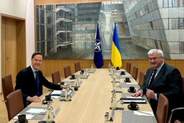 Сибіга обговорив наступні кроки для припинення війни із генсеком НАТО