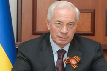 Миколу Азарова в Україні заочно ув’язнили на 15 років за державну зраду