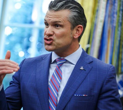 CNN: Внутрішня інспекція довела провину міністра війни США у “сигналгейті”