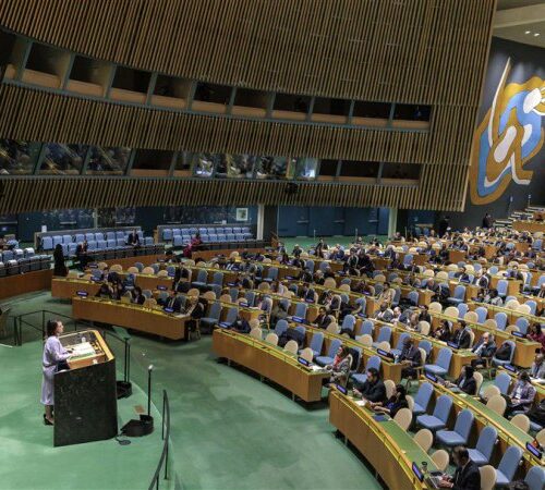 Генасамблея ООН підтримала заклик до Росії повернути Україні викрадених дітей