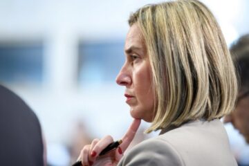 Ексглава дипломатії ЄС Могеріні подала у відставку на тлі звинувачень у шахрайстві