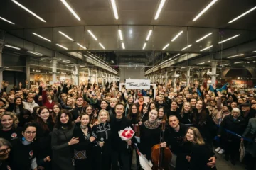 Святослав Вакарчук провів різдвяний концерт на лондонському вокзалі