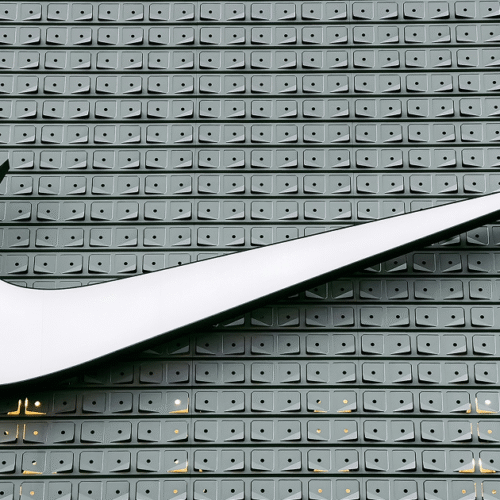 Рекламу Nike та Lacoste заборонили у Великій Британії через неправдиві екологічні заяви