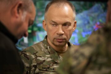 Українські підрозділи продовжують утримувати північну частину Покровська — Олександр Сирський