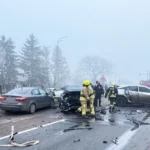 На трасі «Київ-Чоп» поблизу Рівного зіткнулися вісім авто. Рух у бік Києва перекрили