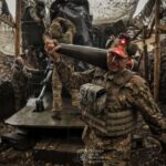 Президент відзначив бойову роботу воїнів ракетних військ і артилерії