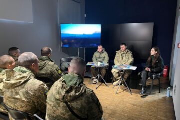 У Національному музеї історії України у Другій світовій війні пройшов захід «Відвага, що надихає: зустріч із Героями України»