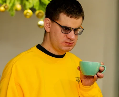 Незрячі баристи роблять капучино в київських кав’ярнях. Ми пішли до них на каву