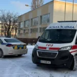 У Києві учень прийшов із ножем до школи та напав на вчительку й однокласника