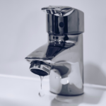 Щоб зберегти опалення, у Києві частково обмежать постачання гарячої води