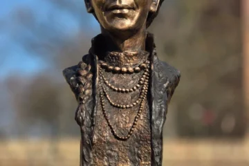 В Угорщині відкрили перший пам’ятник Лесі Українці