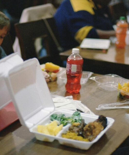 З вересня всі школярі безоплатно харчуватимуться у школах