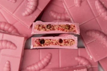«Тайський привіт» та Milk Bar знову випустять шоколад із личинками до 14 лютого