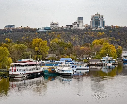 Підрядник повернув Києву понад 1,2 мільйона гривень через завищені ціни на ремонт Гідропарку