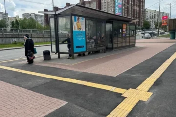 Лише 6% зупинок громадського транспорту є безбар’єрними – результати моніторингу Мінрозвитку