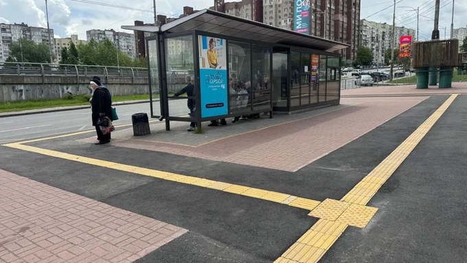 Лише 6% зупинок громадського транспорту є безбар’єрними – результати моніторингу Мінрозвитку