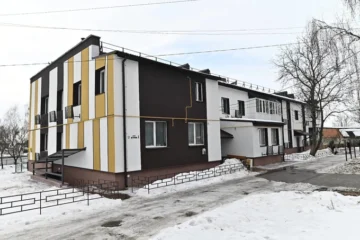 Із сонячними панелями та утепленими фасадами. У Бородянці відновили 10 багатоквартирних будинків