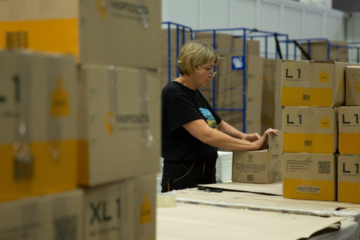 У застосунку Укрпошти можна буде оплачувати посилки онлайн, а листоноші прийматимуть картки