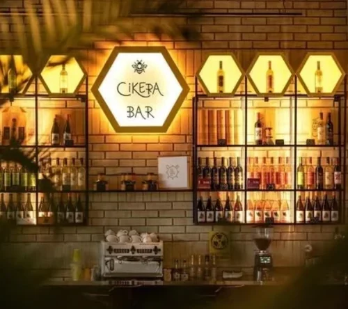 Бар «Сікера» на Софіївській закривається
