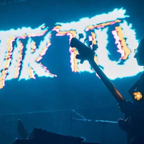 Слухайте трек «Шпагат» від гурту Tik Tu. Це їхній перший сингл за останні 5 років