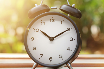 Уночі Україна переходить на «літній час». Куди перевести годинник