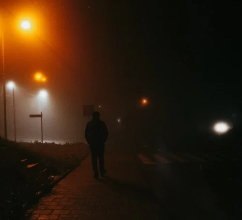 Вивіска не ліхтар: як київські заклади опинилися в юридичній пастці через світло