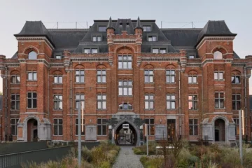 Старі військові казарми у Бельгії перетворили на готель