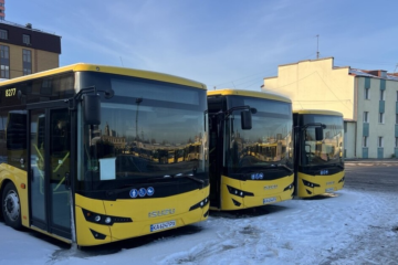 У Києві тимчасово зняли з маршрутів гуманітарні автобуси