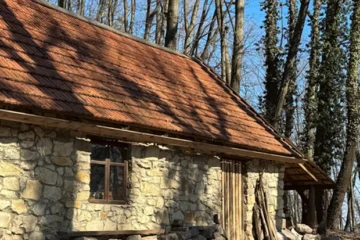 У Львові відкрили відреставровану гончарню 1930-х років. Там вчать ліпки й гончарству