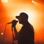 «Безодня» та інші пісні гурту «Бумбокс» зникли зі стримінгових платформ: що сталося