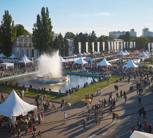 На «Книжковій країні» збиратимуть книжки для військових і російськомовні видання на макулатуру