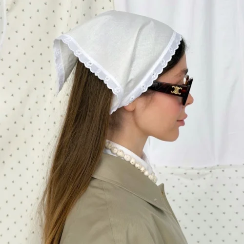 Бренд Tsvite Teren презентував великодню колекцію із хустками та свічками