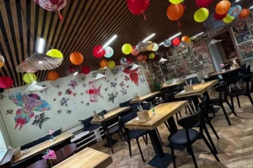 Ресторан китайської кухні «Asia Щаслива» біля Майдану Незалежності