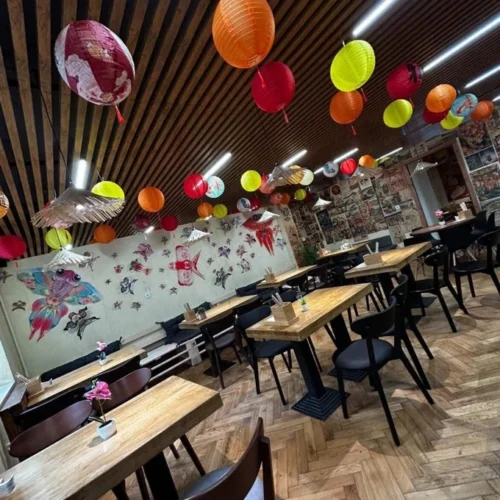 Ресторан китайської кухні «Asia Щаслива» біля Майдану Незалежності