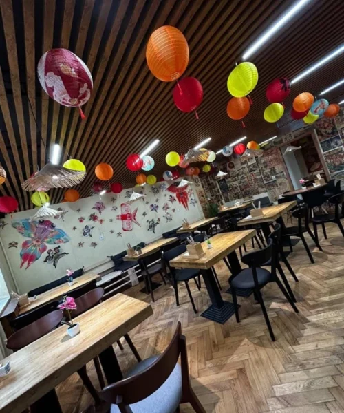 Ресторан китайської кухні «Asia Щаслива» біля Майдану Незалежності