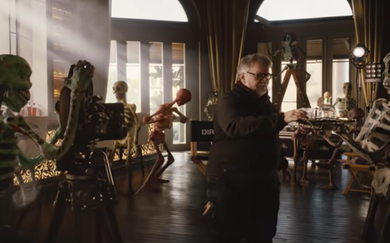 Дивіться першу рекламу режисера Гільєрмо дель Торо