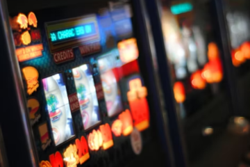 Мінцифри планує обмежити доступ військових до азартних ігор